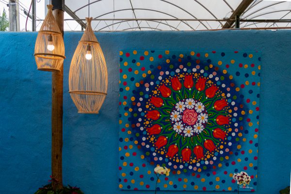 Peças de arte e luminárias